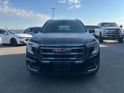 
										2023 GMC Terrain AT4 AWD full									