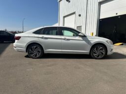 
										2021 Volkswagen Jetta Execline full									