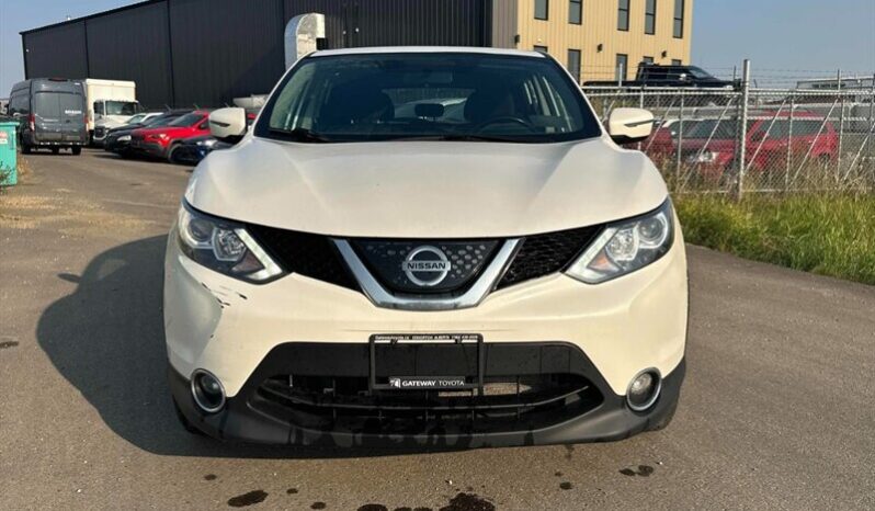 
								2018 Nissan Qashqai SV AWD full									