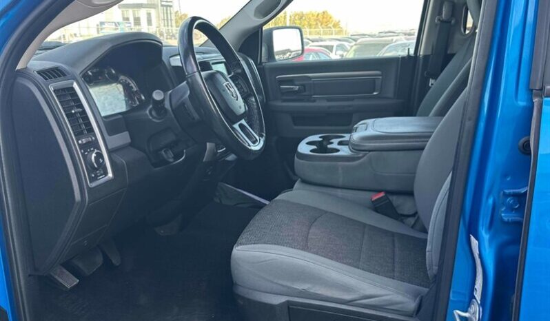 
								2020 Ram 1500 Classic SLT 5.7L Hemi Crew Cab 4×4 full									