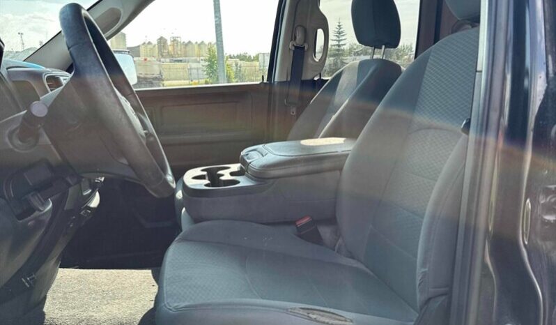 
								2017 Ram 1500 Express 5.7L Hemi Ext. Cab 4×4 full									