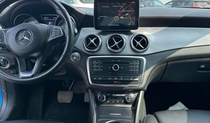 
								2017 Mercedes-Benz GLA 250 4MATIC AWD full									