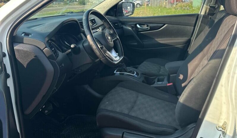 
								2018 Nissan Qashqai SV AWD full									