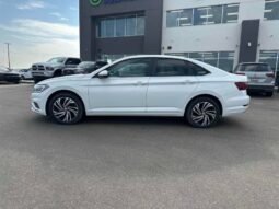
										2021 Volkswagen Jetta Execline full									