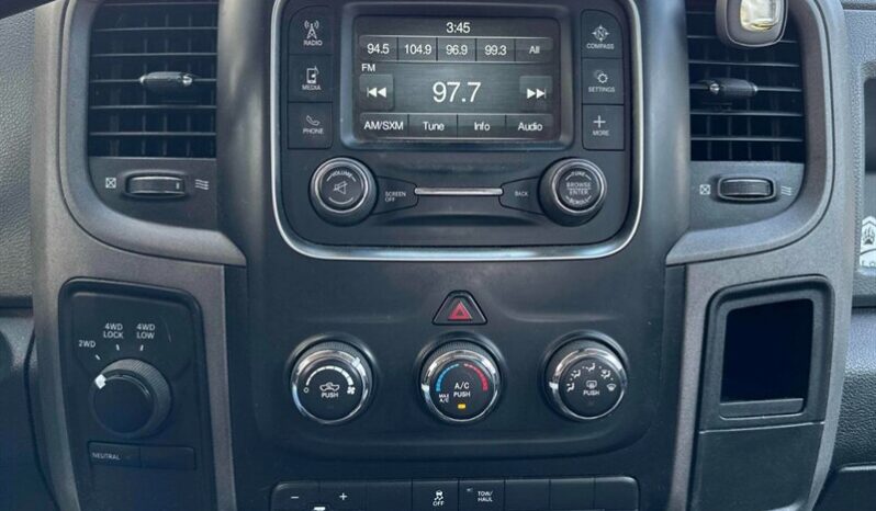 
								2017 Ram 1500 Express 5.7L Hemi Ext. Cab 4×4 full									