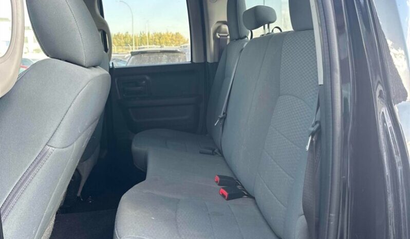 
								2019 Ram 1500 Classic ST Ext. Cab full									