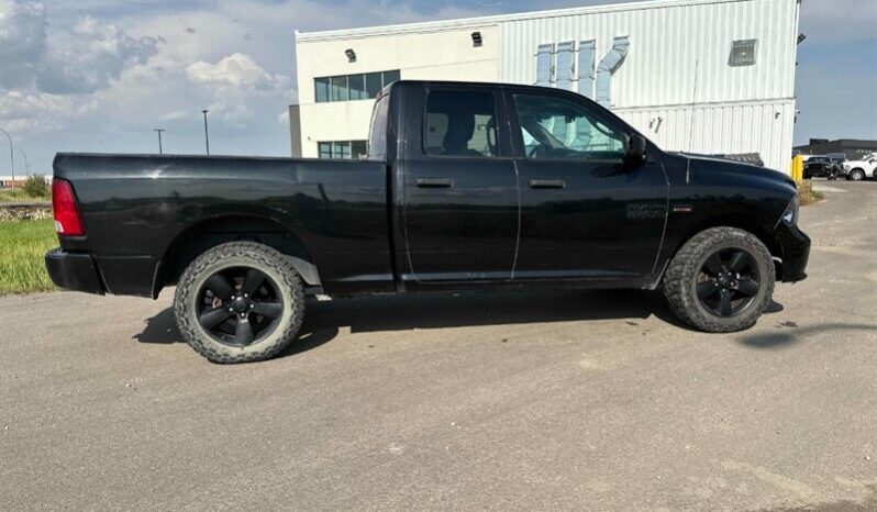 
								2017 Ram 1500 Express 5.7L Hemi Ext. Cab 4×4 full									