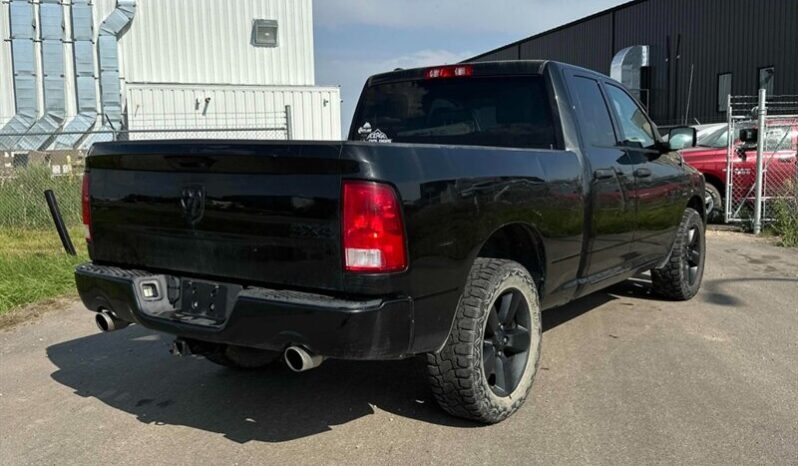 
								2017 Ram 1500 Express 5.7L Hemi Ext. Cab 4×4 full									