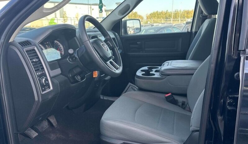
								2019 Ram 1500 Classic ST Ext. Cab full									