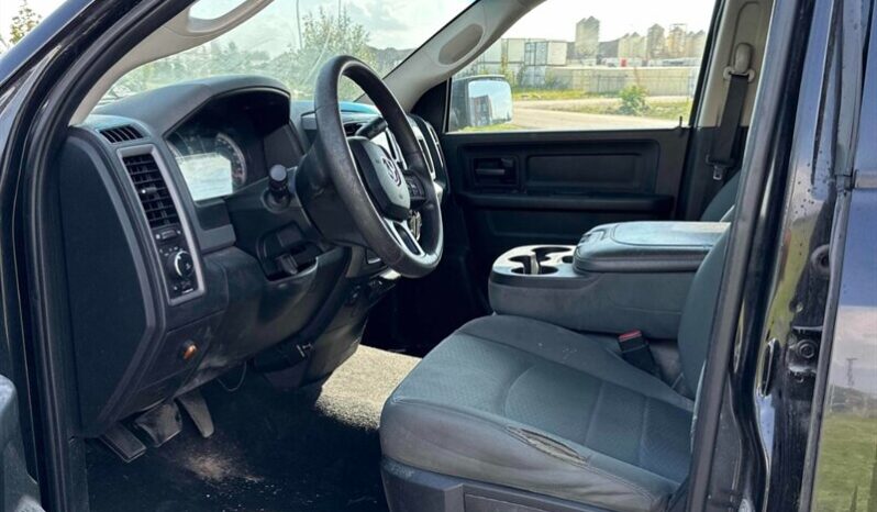 
								2017 Ram 1500 Express 5.7L Hemi Ext. Cab 4×4 full									