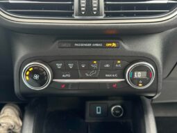 
										2020 Ford Escape SE AWD full									