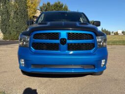 
										2019 RAM 1500 Classic Express Blackout Crew Cab 4×4 full									