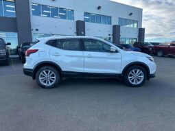 
										2019 Nissan Qashqai SV AWD full									