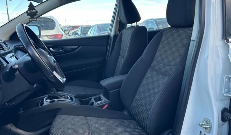 
								2019 Nissan Qashqai SV AWD full									