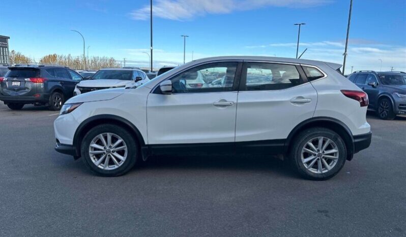 
								2019 Nissan Qashqai SV AWD full									