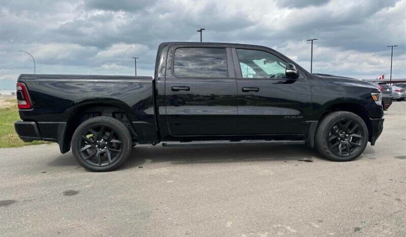 
								2022 Ram 1500 Sport 5.7L Hemi Crew Cab 4X4 full									