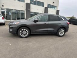 
										2020 Ford Escape SE AWD full									