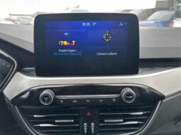 
										2020 Ford Escape SE AWD full									