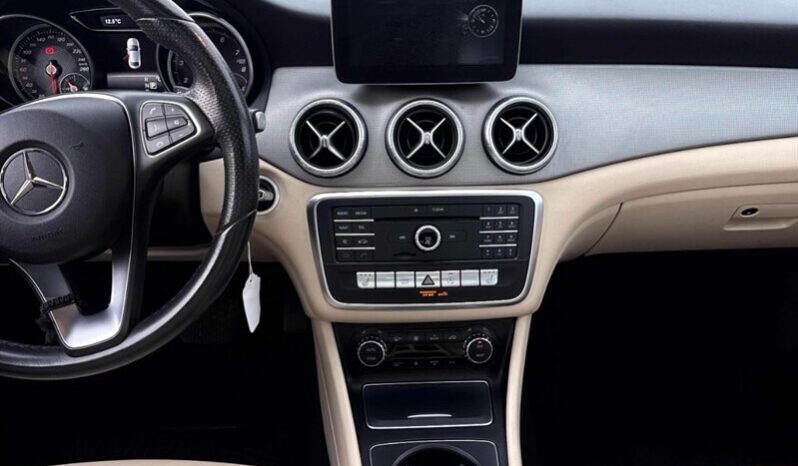 2017 Mercedes-Benz CLA 250 4MATIC AWD full