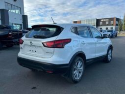 
										2019 Nissan Qashqai SV AWD full									