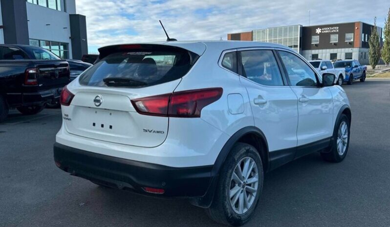 
								2019 Nissan Qashqai SV AWD full									