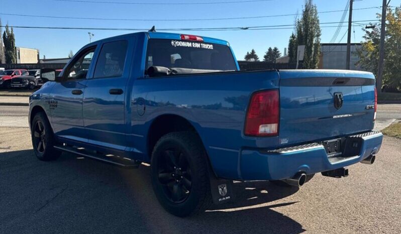 
								2019 RAM 1500 Classic Express Blackout Crew Cab 4×4 full									