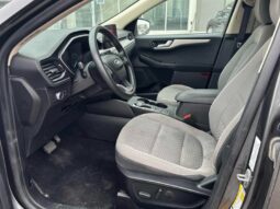 
										2020 Ford Escape SE AWD full									