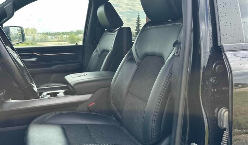 
								2022 Ram 1500 Sport 5.7L Hemi Crew Cab 4X4 full									