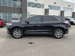 
										2019 Ford Edge Titanium AWD full									