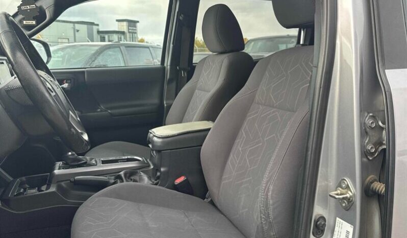 
								2016 Toyota Tacoma SR5 TRD Sport Crew Cab 4×4 full									