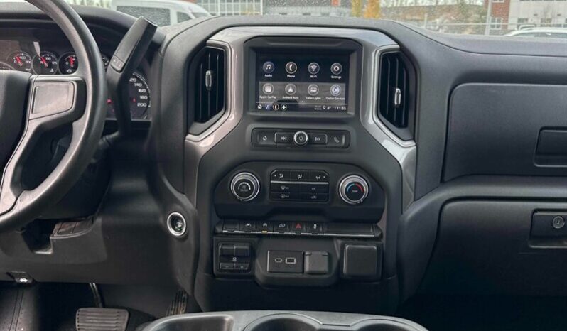
								2023 Chevrolet Silverado 1500 Custom Crew Cab 4×4 full									