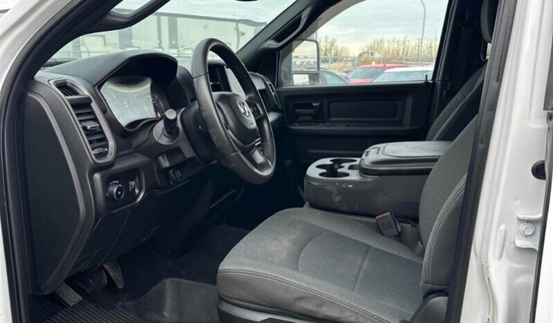 
								2023 Ram 2500 Tradesman 6.4L Hemi Crew Cab 4×4 full									