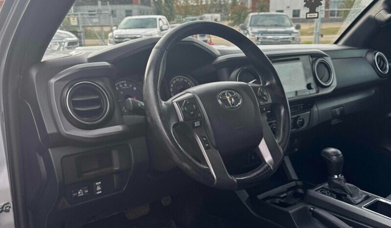 
								2016 Toyota Tacoma SR5 TRD Sport Crew Cab 4×4 full									