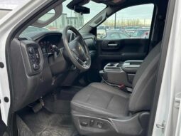 
										2023 Chevrolet Silverado 1500 Custom Crew Cab 4×4 full									