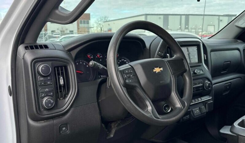 
								2023 Chevrolet Silverado 1500 Custom Crew Cab 4×4 full									