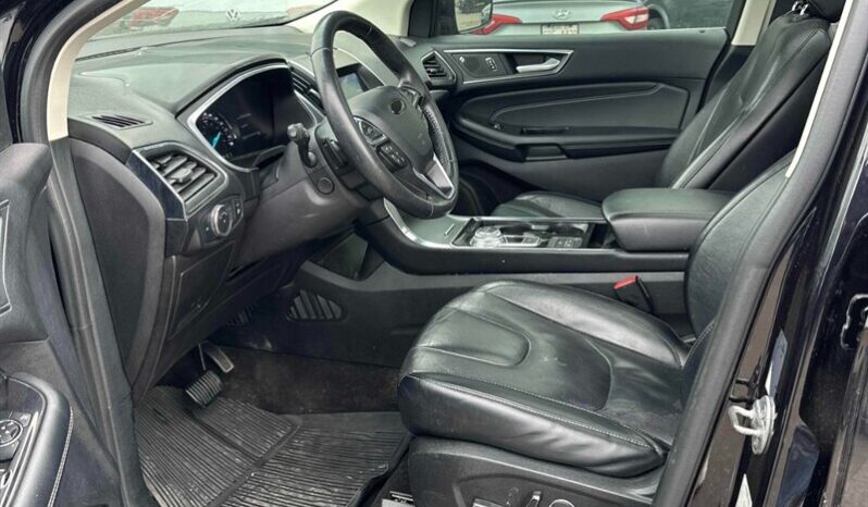 
								2019 Ford Edge Titanium AWD full									