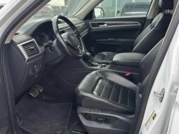 
										2019 Volkswagen Atlas SEL R-Line 4Motion AWD full									