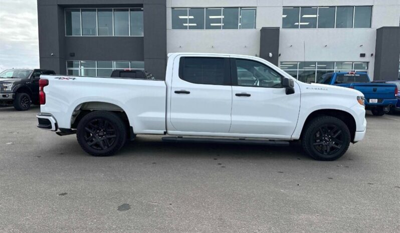 
								2023 Chevrolet Silverado 1500 Custom Crew Cab 4×4 full									