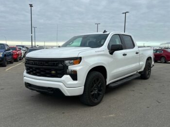 2023 Chevrolet Silverado 1500 Custom Crew Cab 4×4