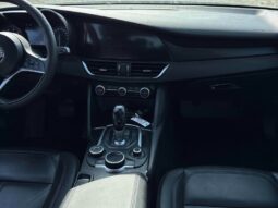 
										2017 Alfa Romeo Giulia Q4 AWD full									