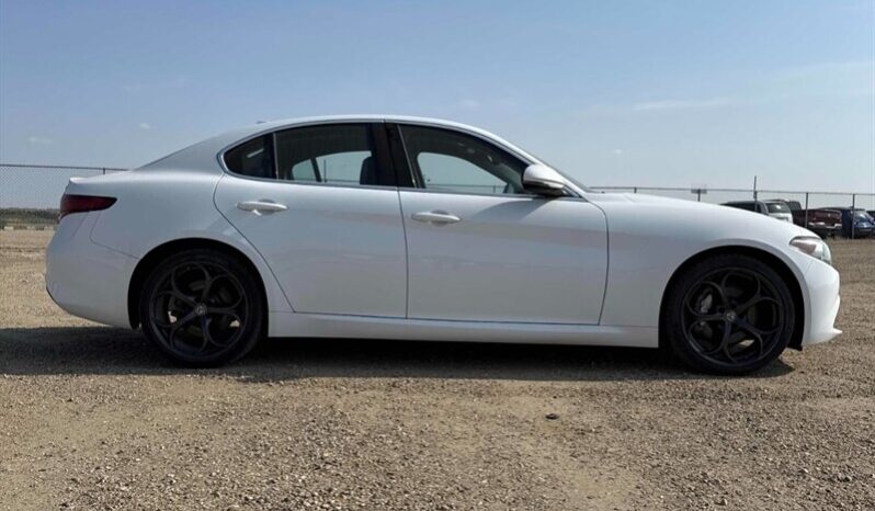 
								2017 Alfa Romeo Giulia Q4 AWD full									