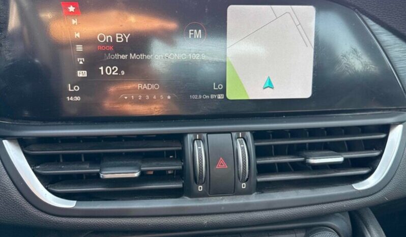 
								2017 Alfa Romeo Giulia Q4 AWD full									