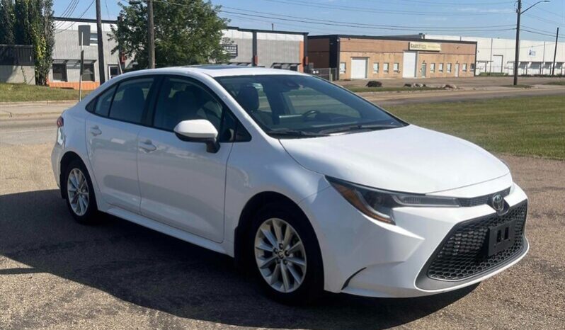 
								2022 Toyota Corolla LE full									