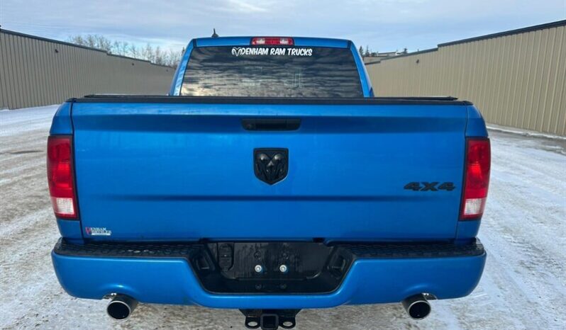 
								2019 RAM 1500 Classic Express Blackout Crew Cab 4×4 full									