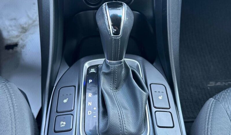 
								2018 Hyundai Santa Fe Sport Premium AWD full									