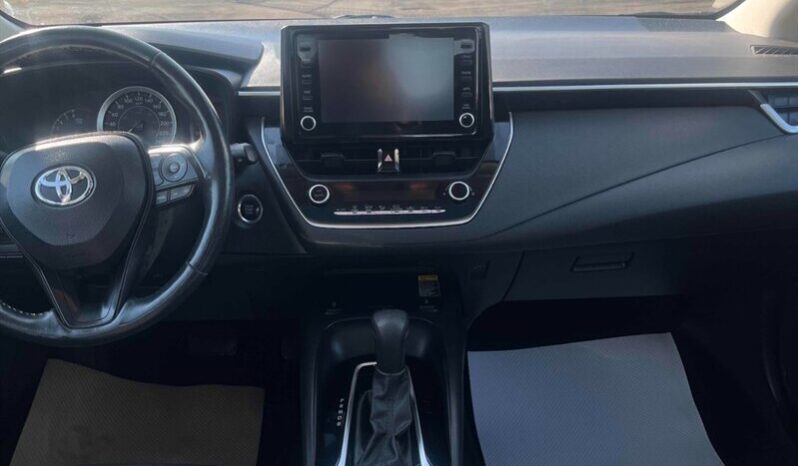 
								2022 Toyota Corolla LE full									