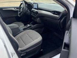 
										2020 Ford Escape SE AWD full									