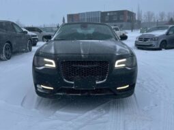 
										2023 Chrysler 300 Touring L AWD full									