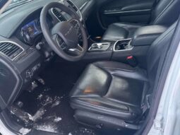 
										2023 Chrysler 300 Touring L AWD full									