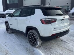 
										2024 Jeep Compass Trailhawk 4×4 full									